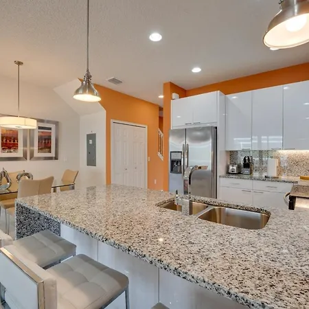 Clermont Townhome With Pool About 9 Mi To Disney World!